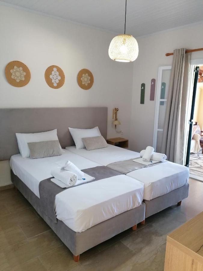 Vicky'S Panoramic View Apartments Pelekas Eksteriør billede