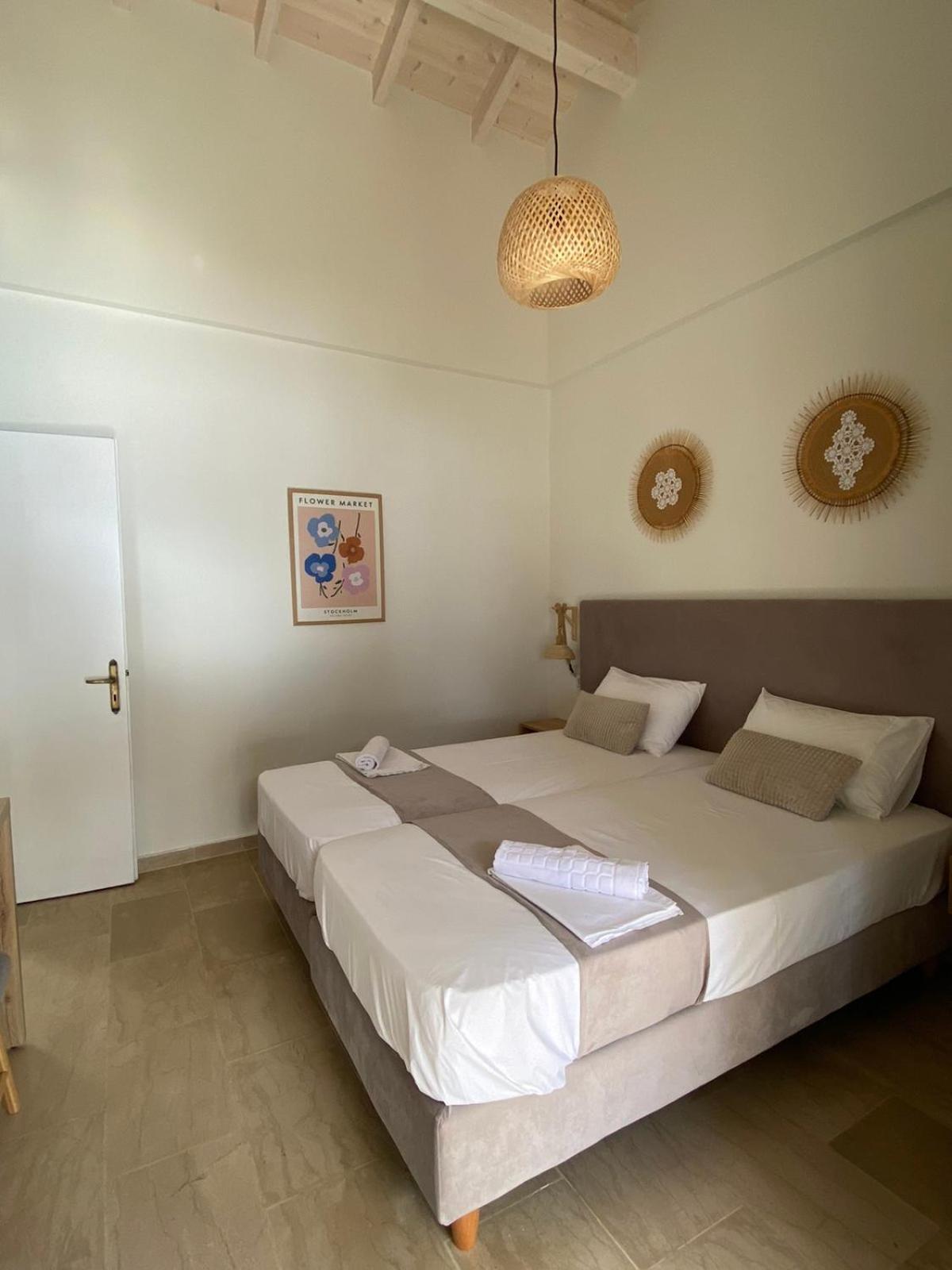 Vicky'S Panoramic View Apartments Pelekas Eksteriør billede
